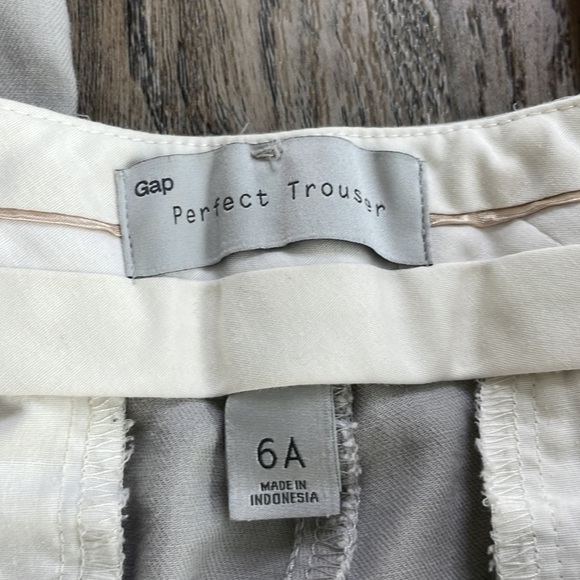 Gap Women’s Grey Perfect Trouser, size 6A - Picture 2 of 12